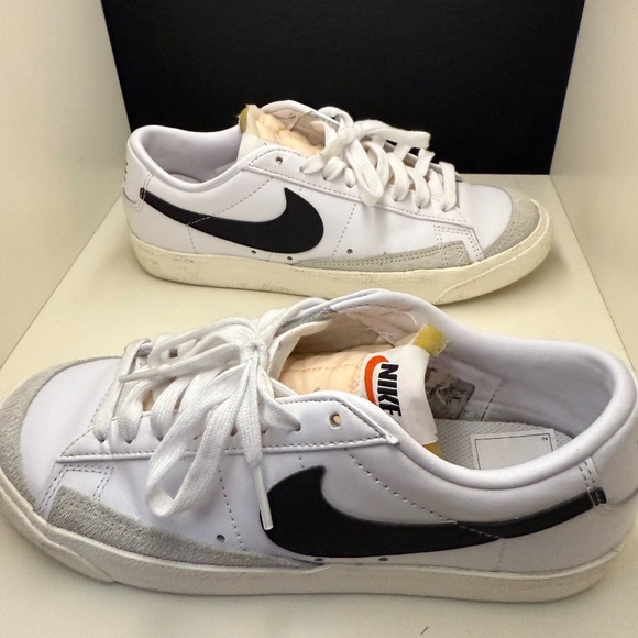 Nike Shoes - Nike Blazer lows
